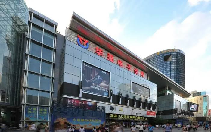 Huaqiang Electronics World — Building Facade
