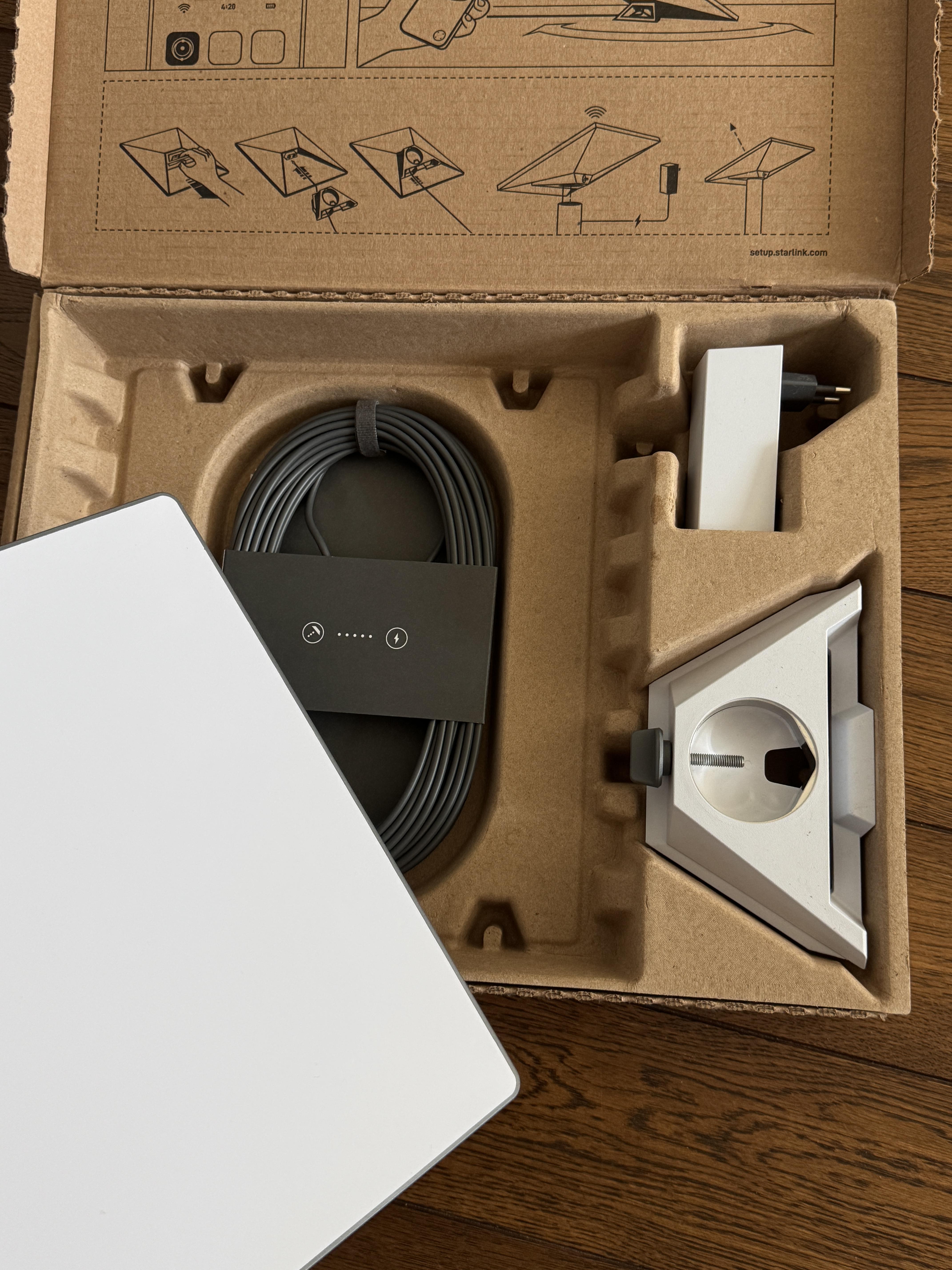 Starlink Wholesale — Kit Unboxing